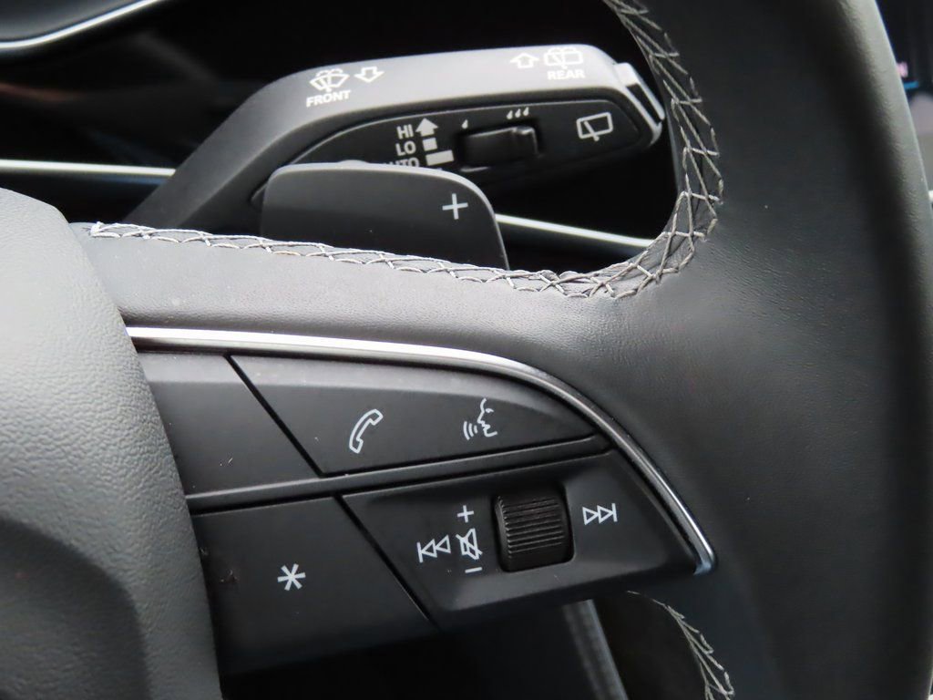 Used 2025 Audi Q7 3.0T Premium Plus image 23