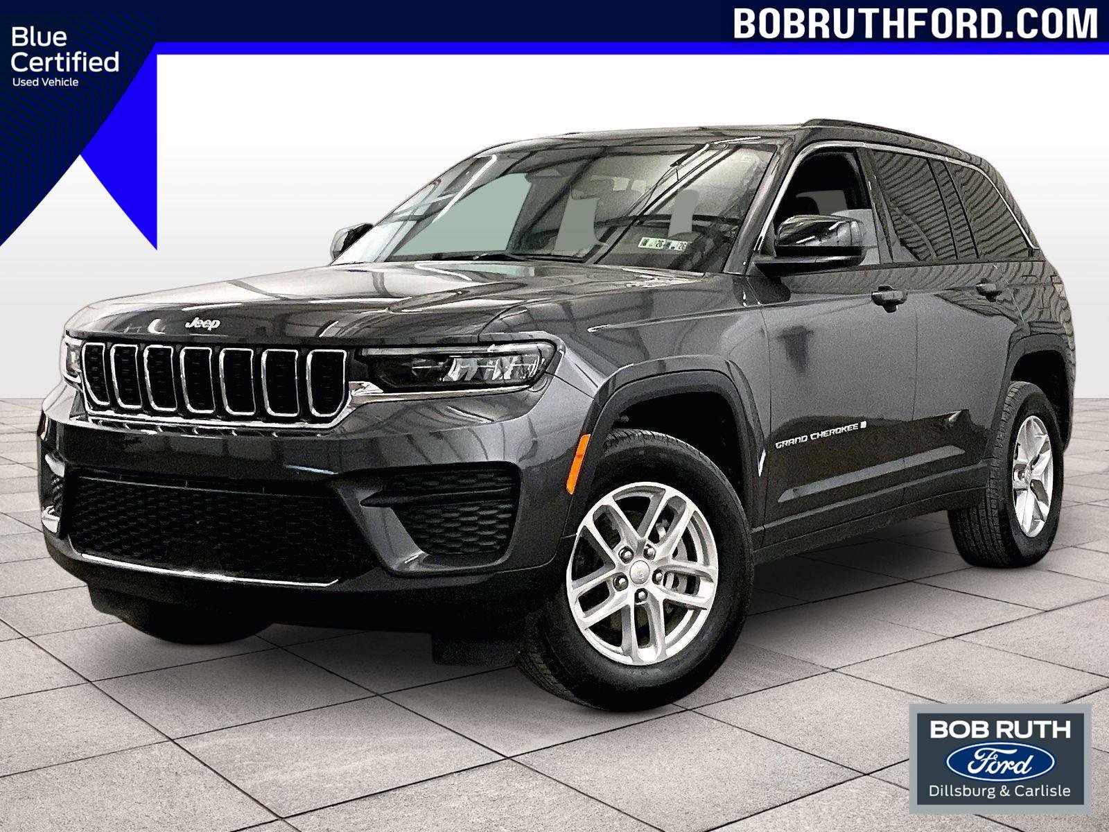 Used 2025 Jeep Grand Cherokee Laredo X w/ Luxury Tech Group I AWD/4WD image 1