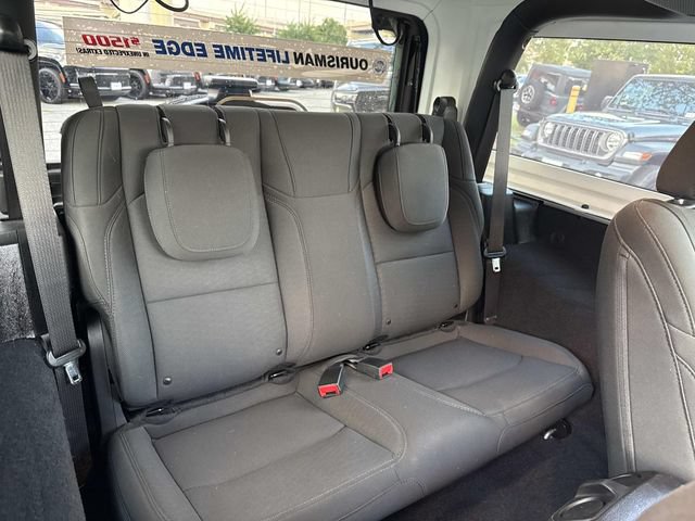 Certified 2019 Jeep Wrangler Sport AWD/4WD image 13