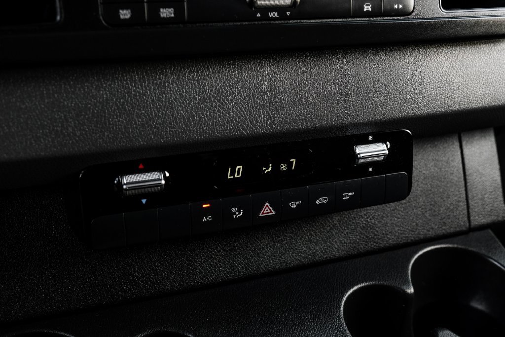 Used 2019 Mercedes-Benz Sprinter 170 w/ Driver Convenience Package image 25
