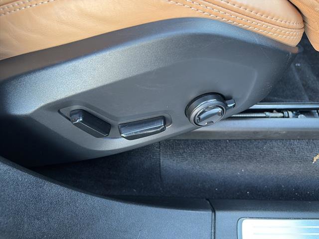 Used 2022 Volvo XC90 T6 Inscription image 10