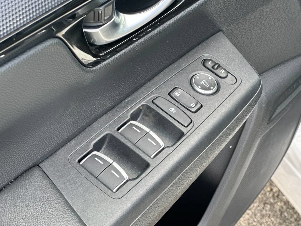 Used 2024 Honda CR-V Sport Touring image 17