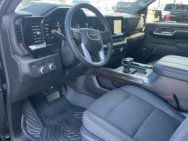 Used 2025 GMC Sierra 1500 Elevation w/ Preferred Package AWD/4WD image 19