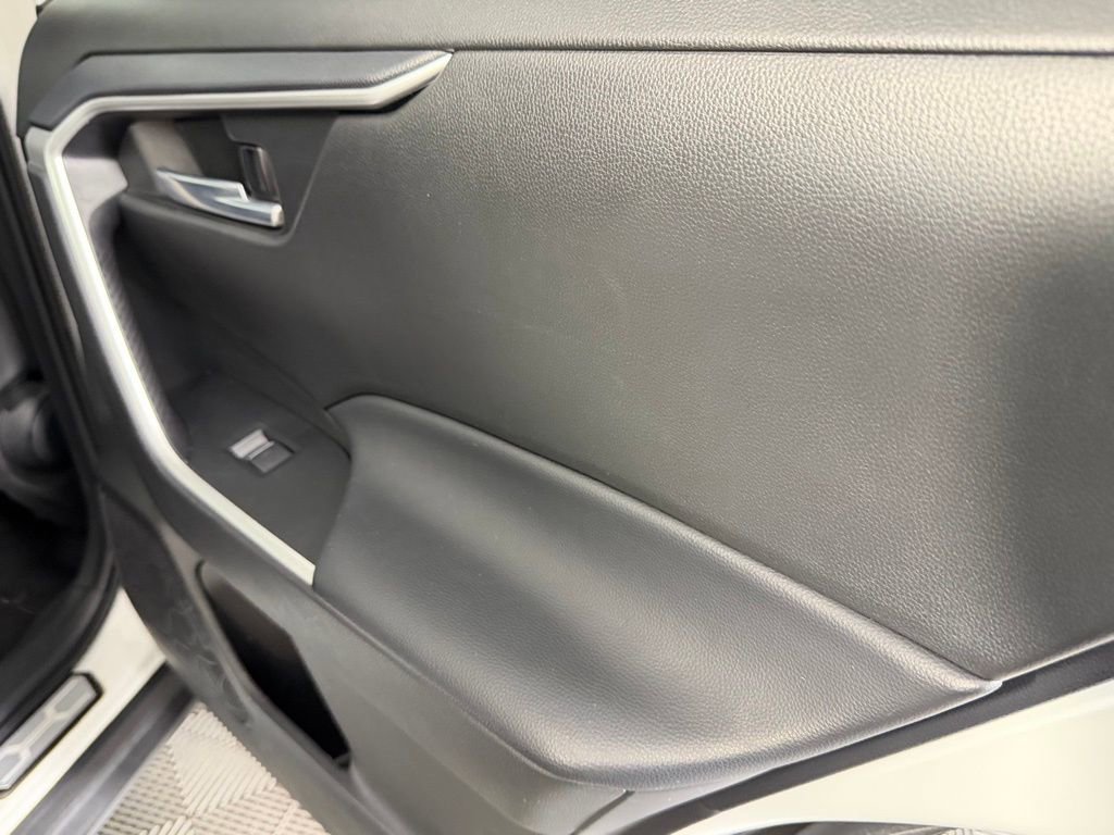 Used 2024 Toyota RAV4 XLE Premium image 27