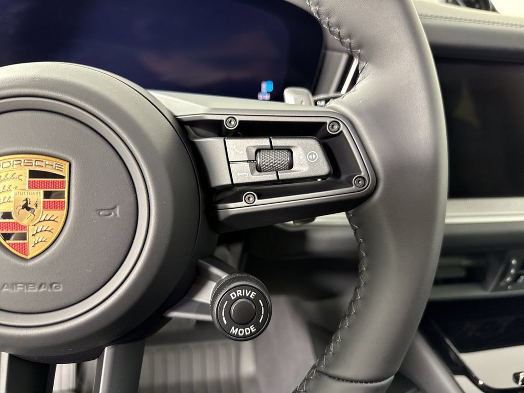 New 2026 Porsche Cayenne Coupe AWD/4WD image 38