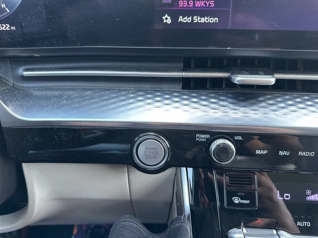 Certified 2023 Kia Carnival SX Prestige FWD image 46