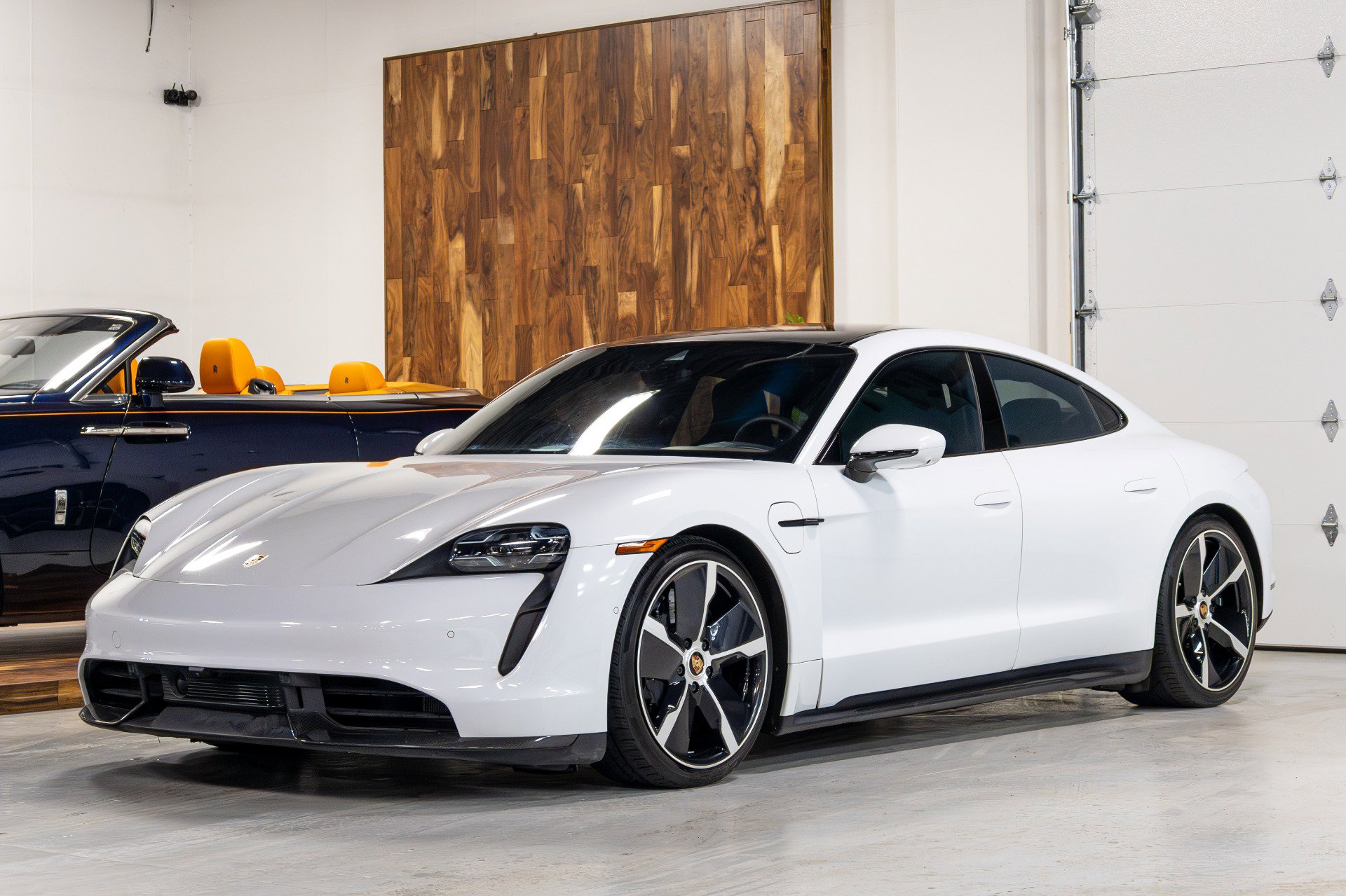 Used 2020 Porsche Taycan Turbo S image 2