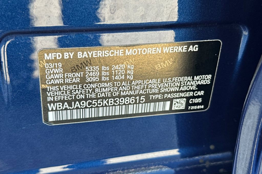 Used 2019 BMW 530e w/ M Sport Package image 34