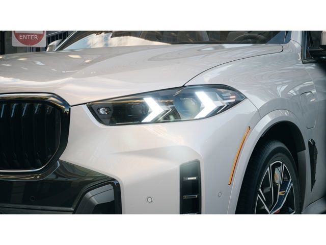New 2026 BMW X5 xDrive50e w/ M Sport Package image 6