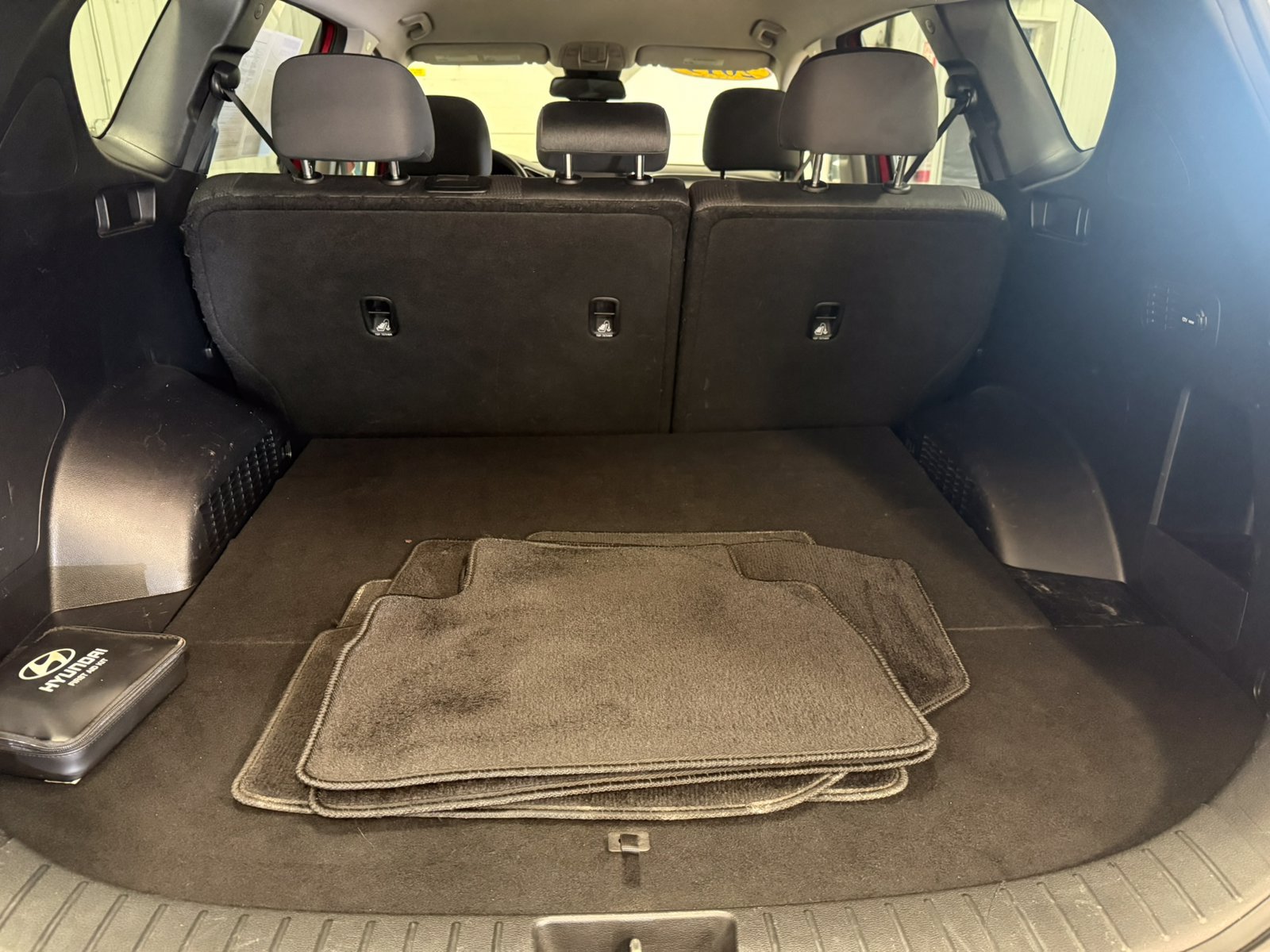 Used 2019 Hyundai Santa Fe SEL FWD image 27