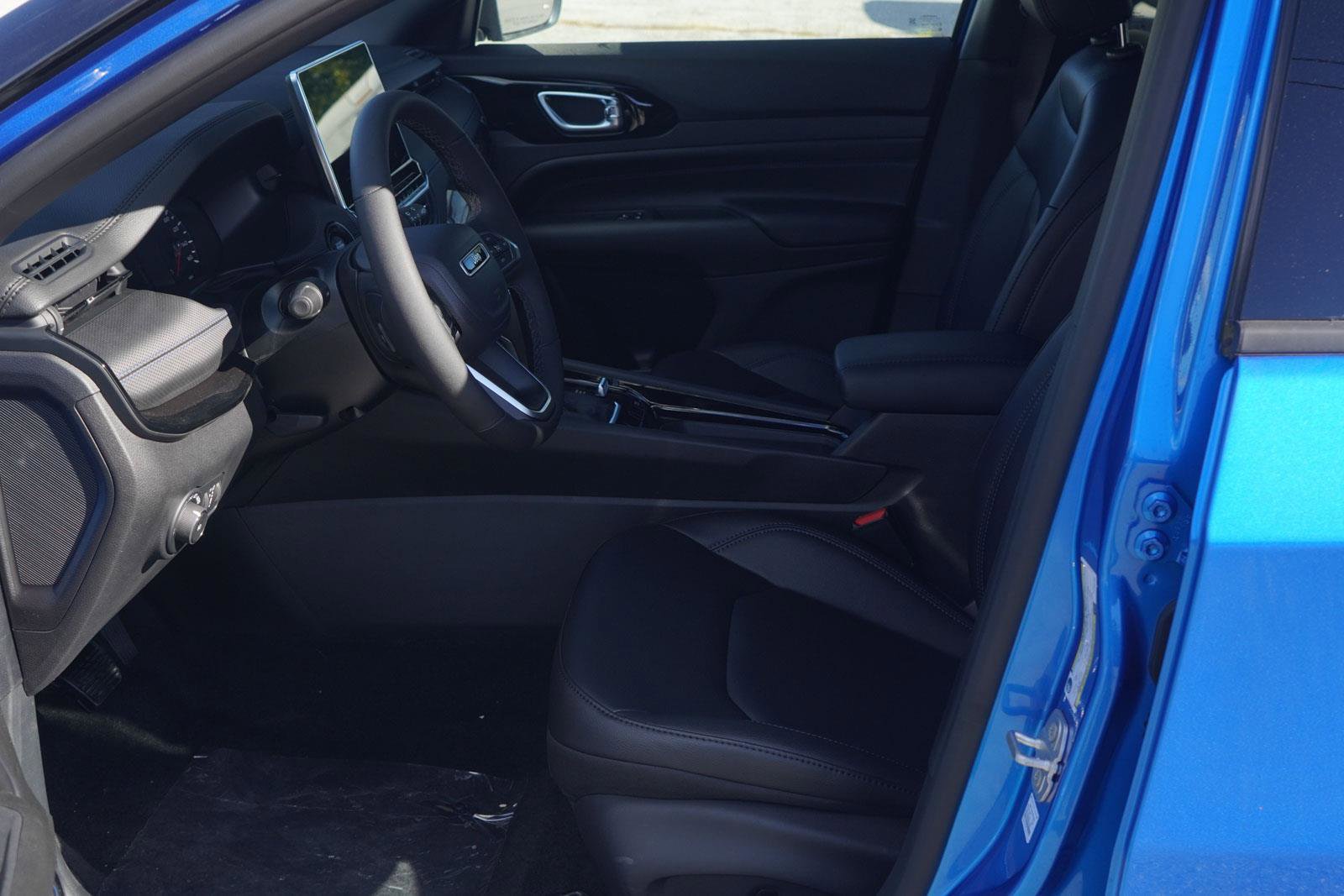 New 2026 Jeep Compass Limited image 27