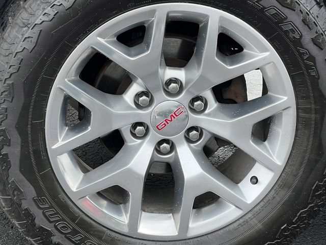 Used 2016 GMC Yukon XL SLT w/ Open Road Package AWD/4WD image 8