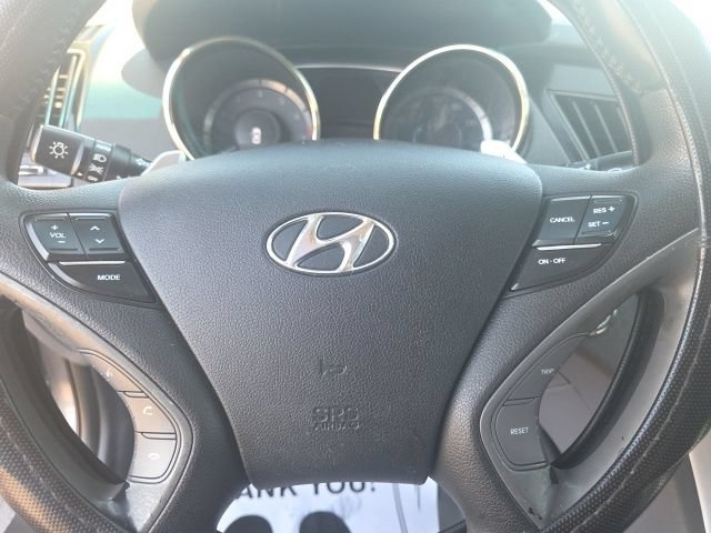 Used 2011 Hyundai Sonata Limited FWD image 14