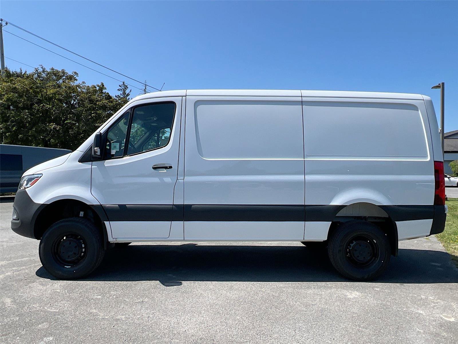 New 2025 Mercedes-Benz Sprinter 2500 image 3