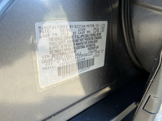 Used 2020 Nissan Kicks S image 34