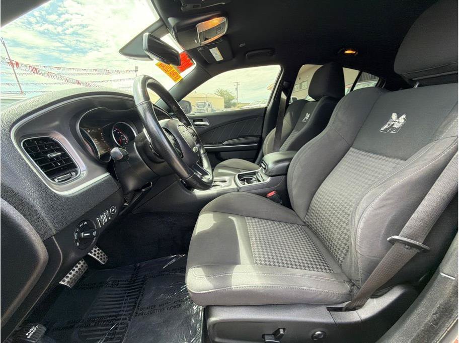 Used 2019 Dodge Charger Scat Pack RWD image 7