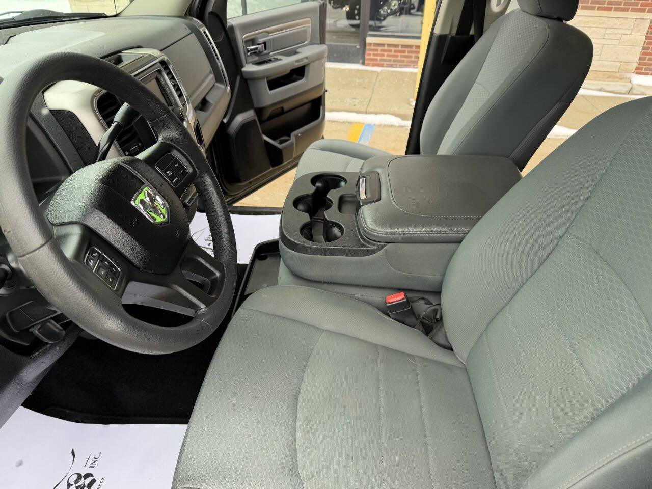 Used 2018 RAM 2500 SLT image 22