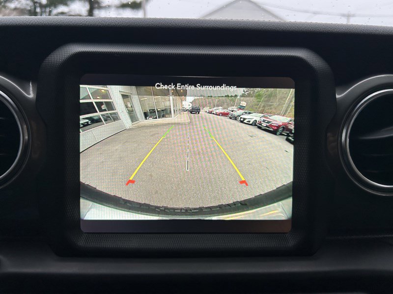 Used 2021 Jeep Wrangler Unlimited Sahara image 14