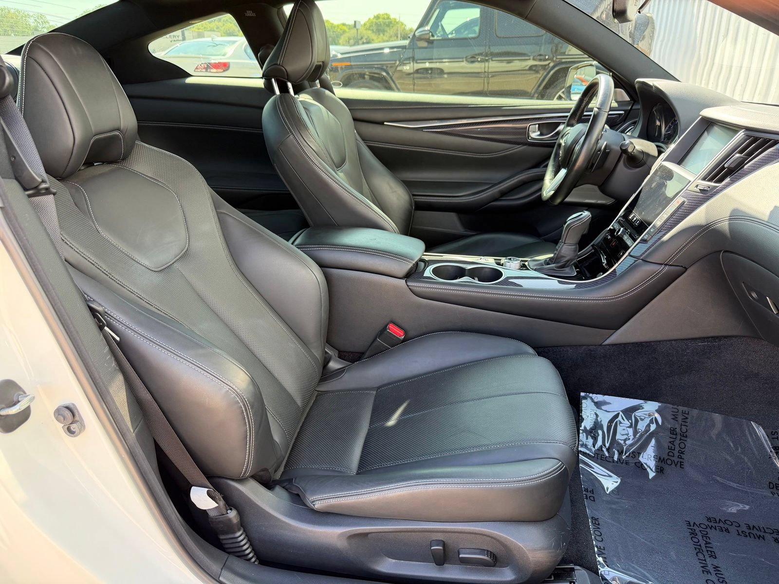 Used 2019 INFINITI Q60 Red Sport 400 w/ Carbon Fiber Package RWD image 25
