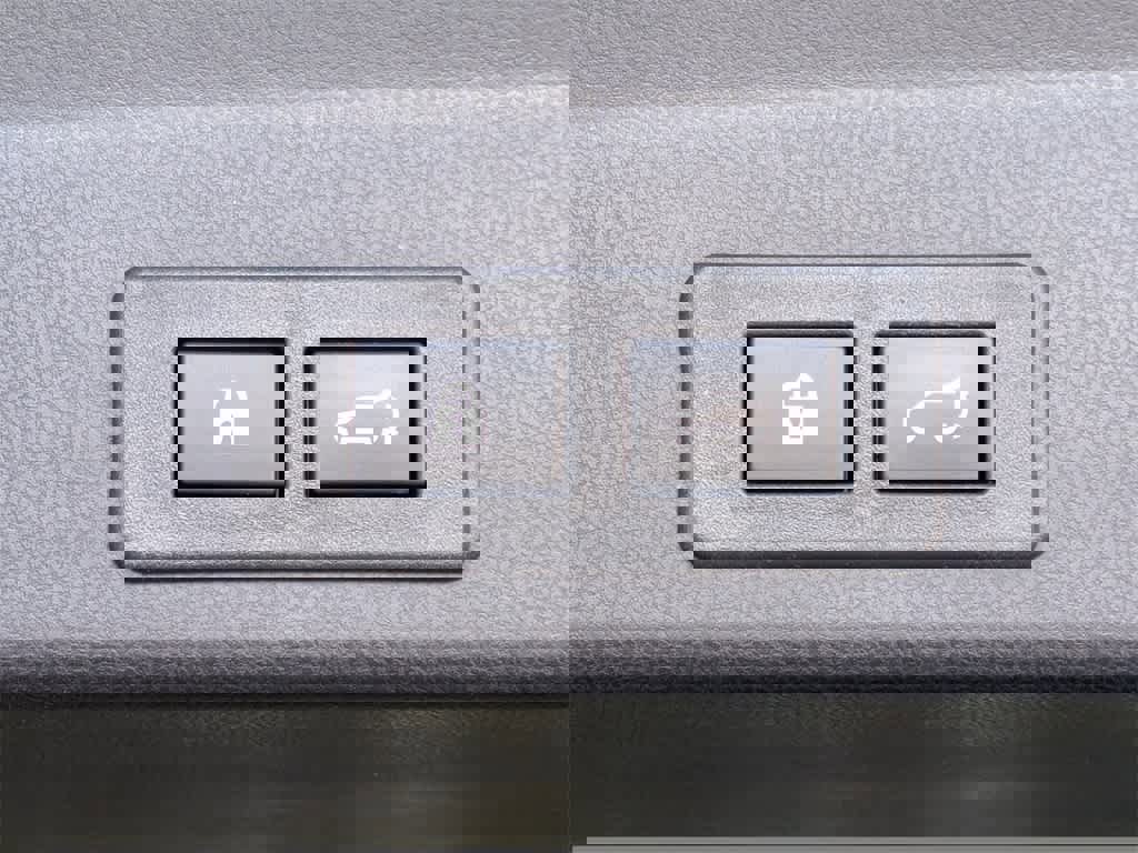 Used 2023 Subaru Ascent Touring image 13