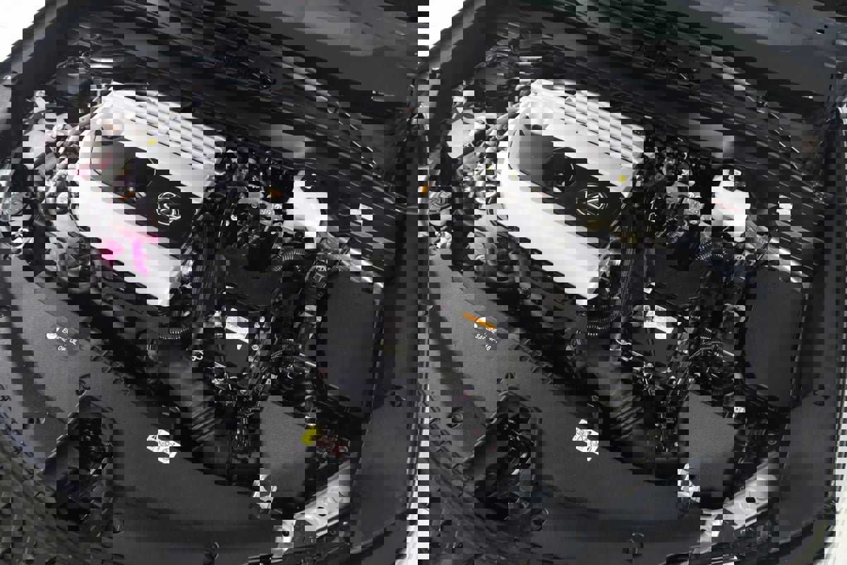 Used 2023 Lexus UX 250h AWD w/ Accessory Package (Z2) image 18