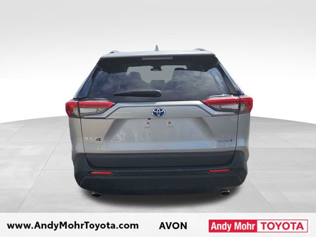 Used 2021 Toyota RAV4 XLE w/ Convenience Package image 6