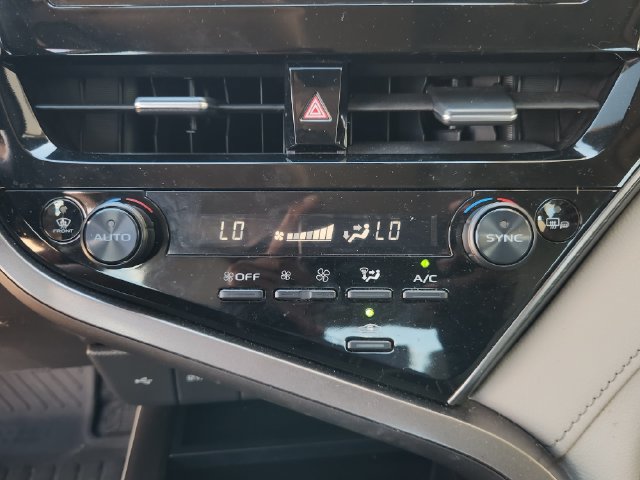 Used 2024 Toyota Camry SE FWD image 17