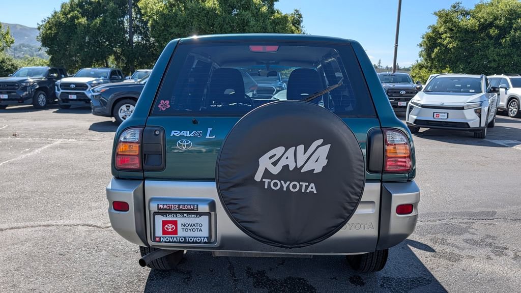Used 1998 Toyota RAV4 2WD 4-Door image 10
