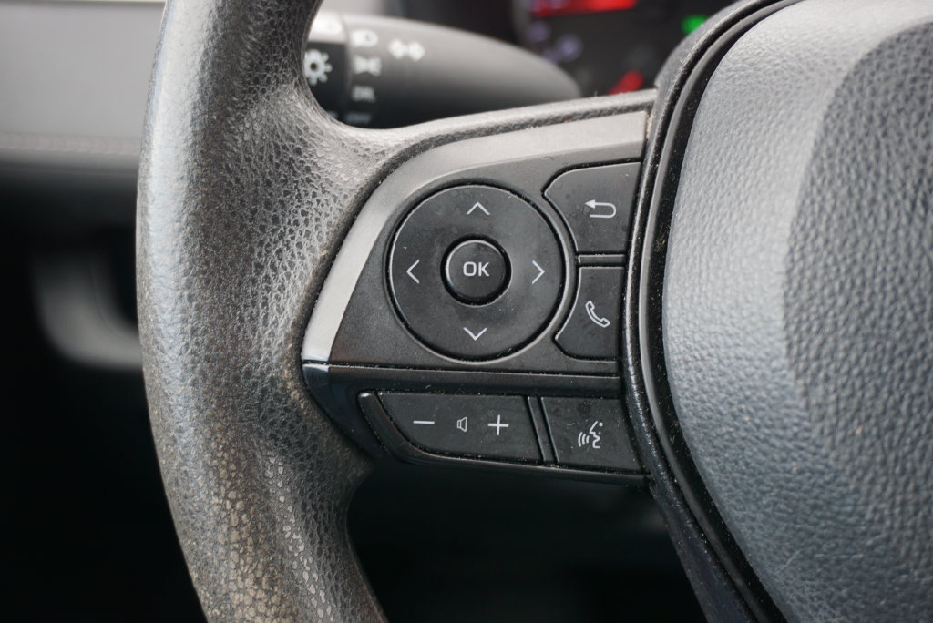 Used 2022 Toyota RAV4 LE AWD/4WD image 20