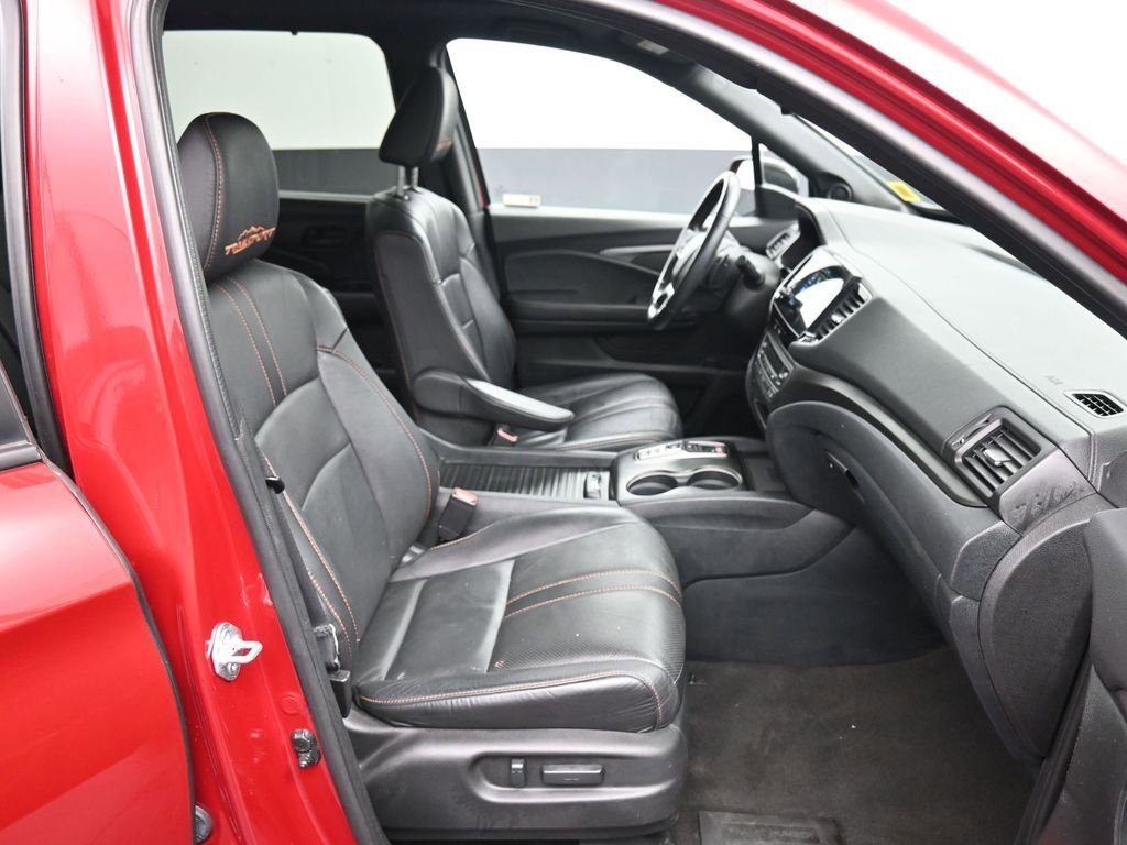 Certified 2023 Honda Passport TrailSport image 25