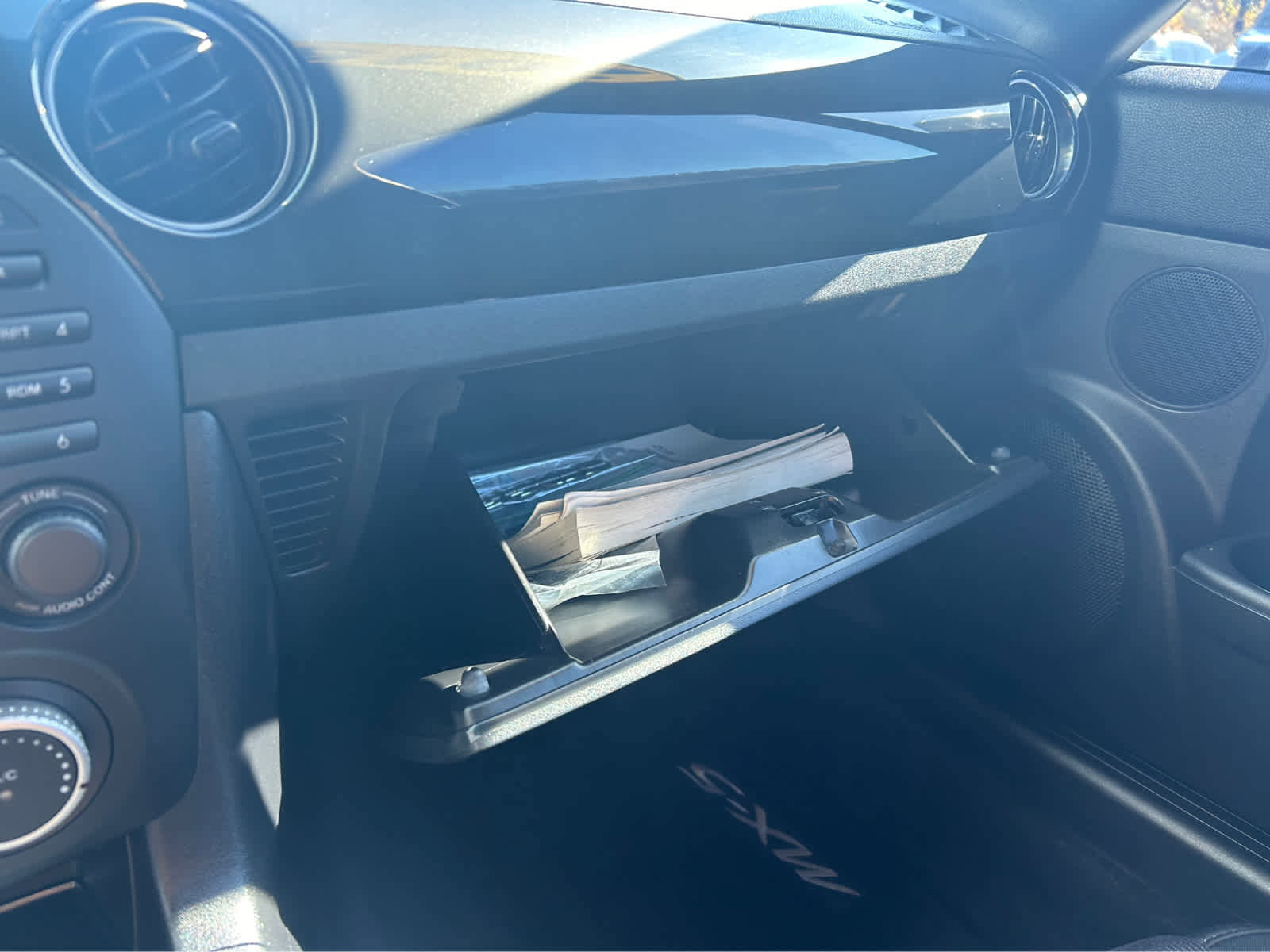 Used 2015 MAZDA MX-5 Miata Sport image 13