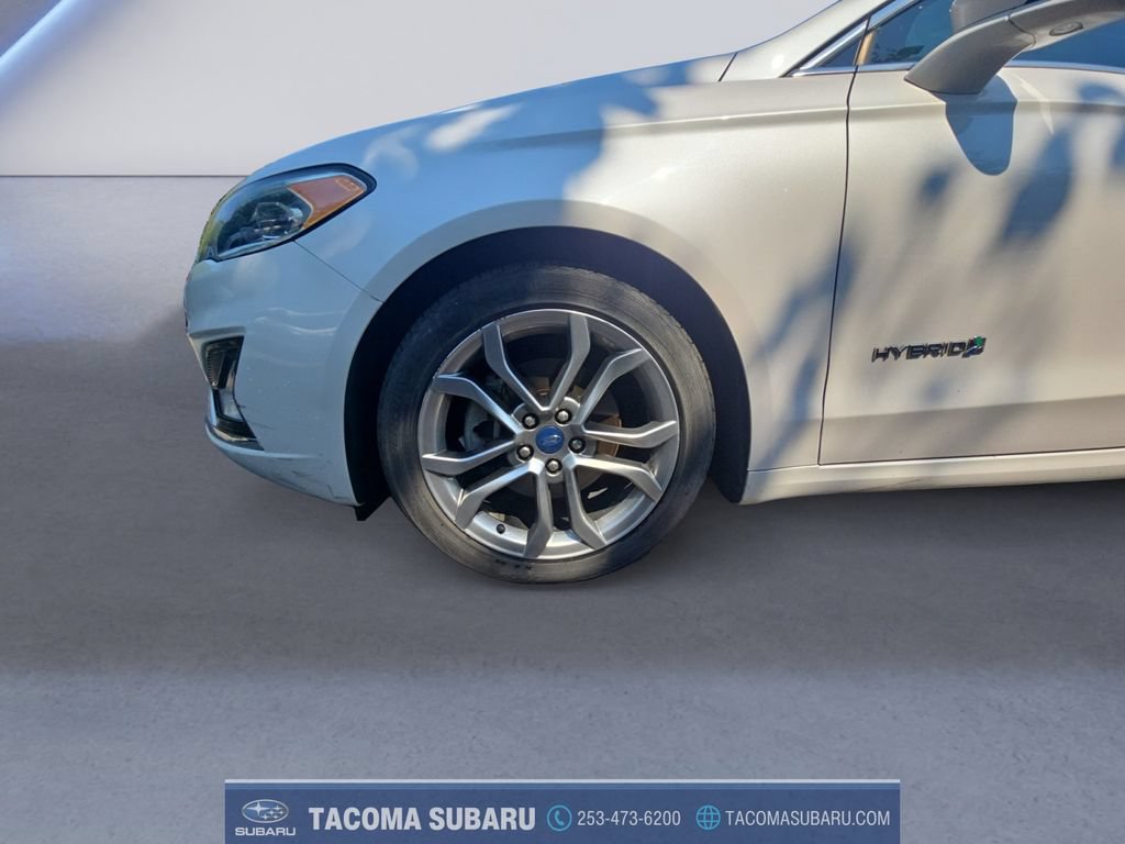 Used 2019 Ford Fusion Titanium FWD image 9