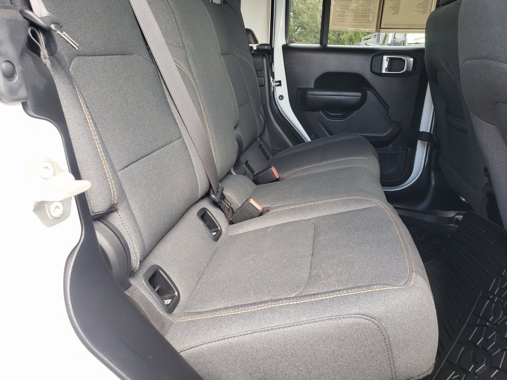 Used 2024 Jeep Gladiator Sport image 19