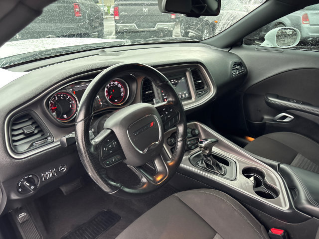 Used 2022 Dodge Challenger GT AWD/4WD image 11