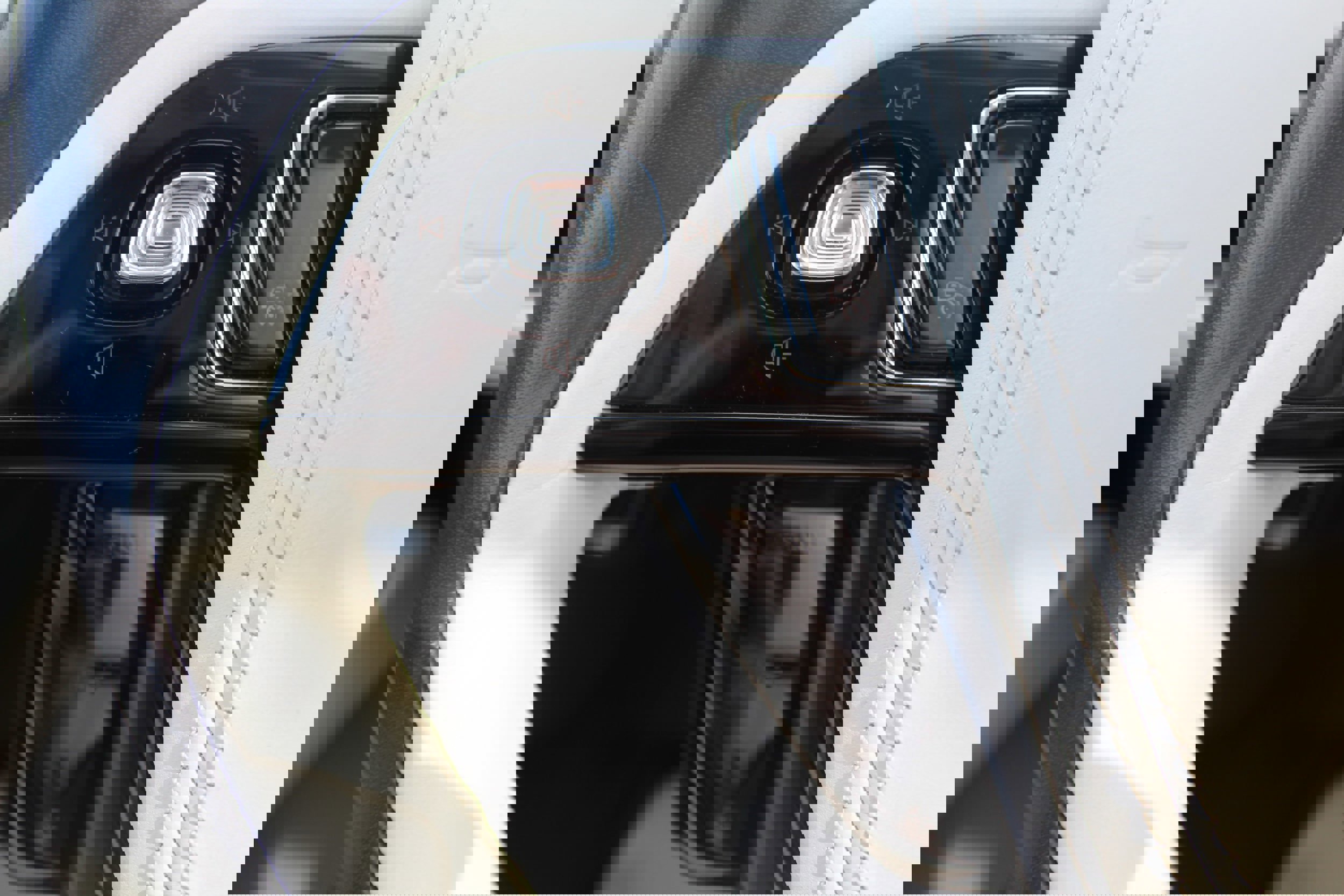 Used 2024 Lincoln Aviator Black Label w/ Dynamic Handling Package image 10