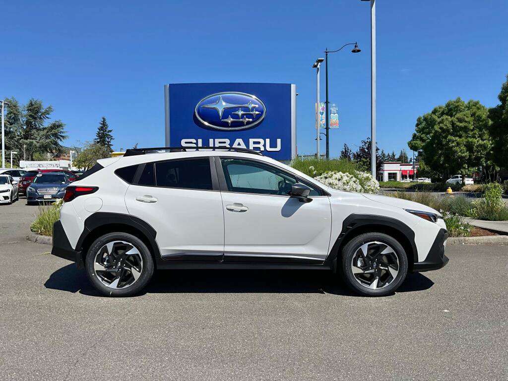 New 2026 Subaru Crosstrek 2.5i Limited w/ Crosstrek Mirror Package AWD/4WD image 9