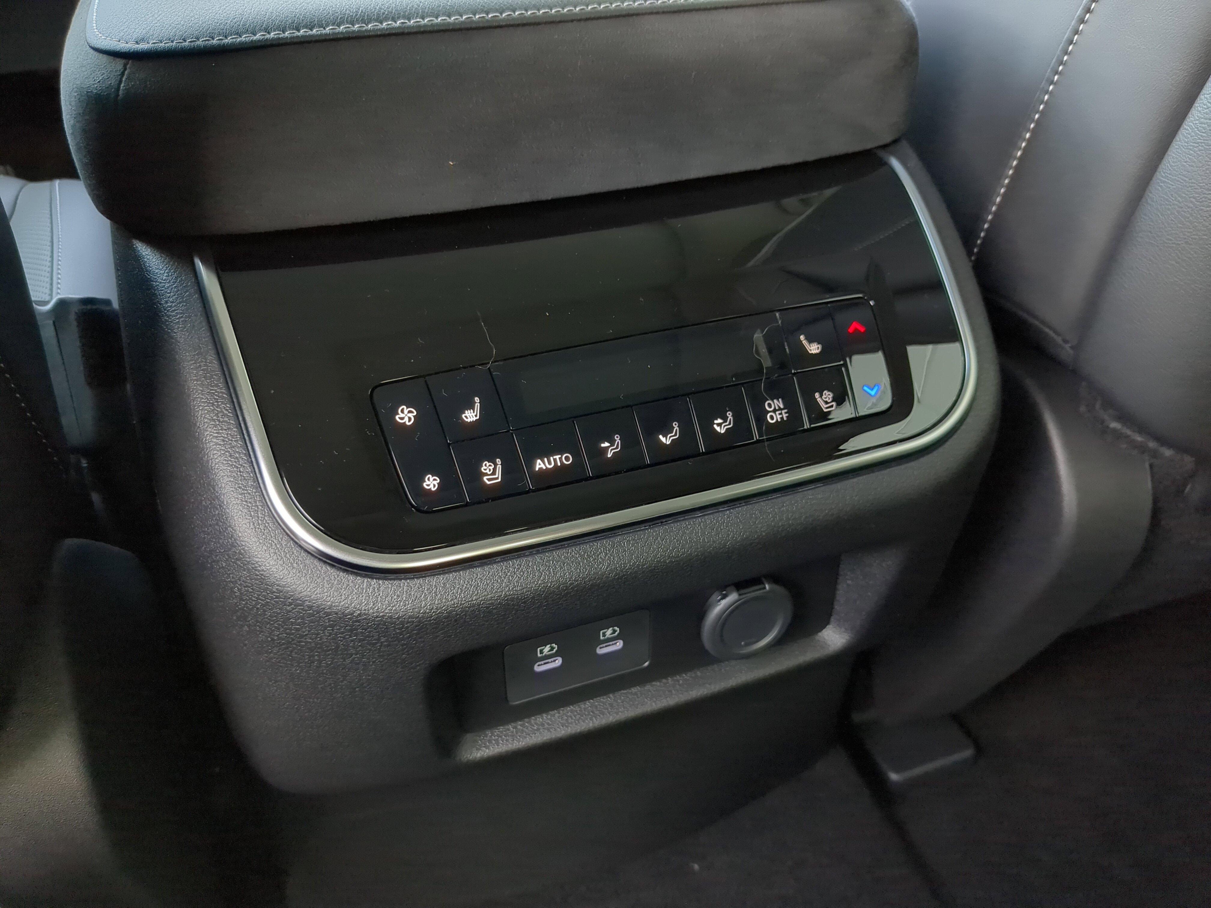 New 2026 INFINITI QX80 Luxe w/ Exterior Package image 15