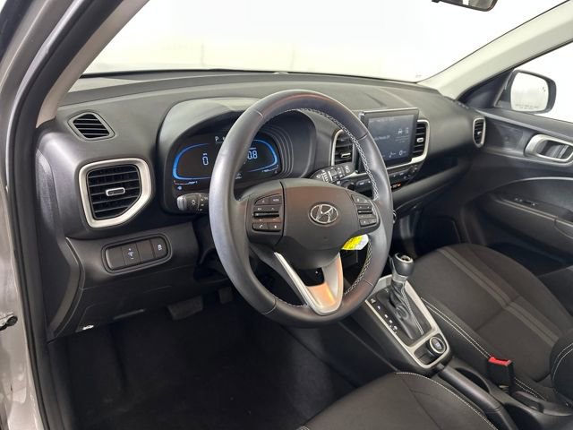 Certified 2023 Hyundai Venue SEL image 13