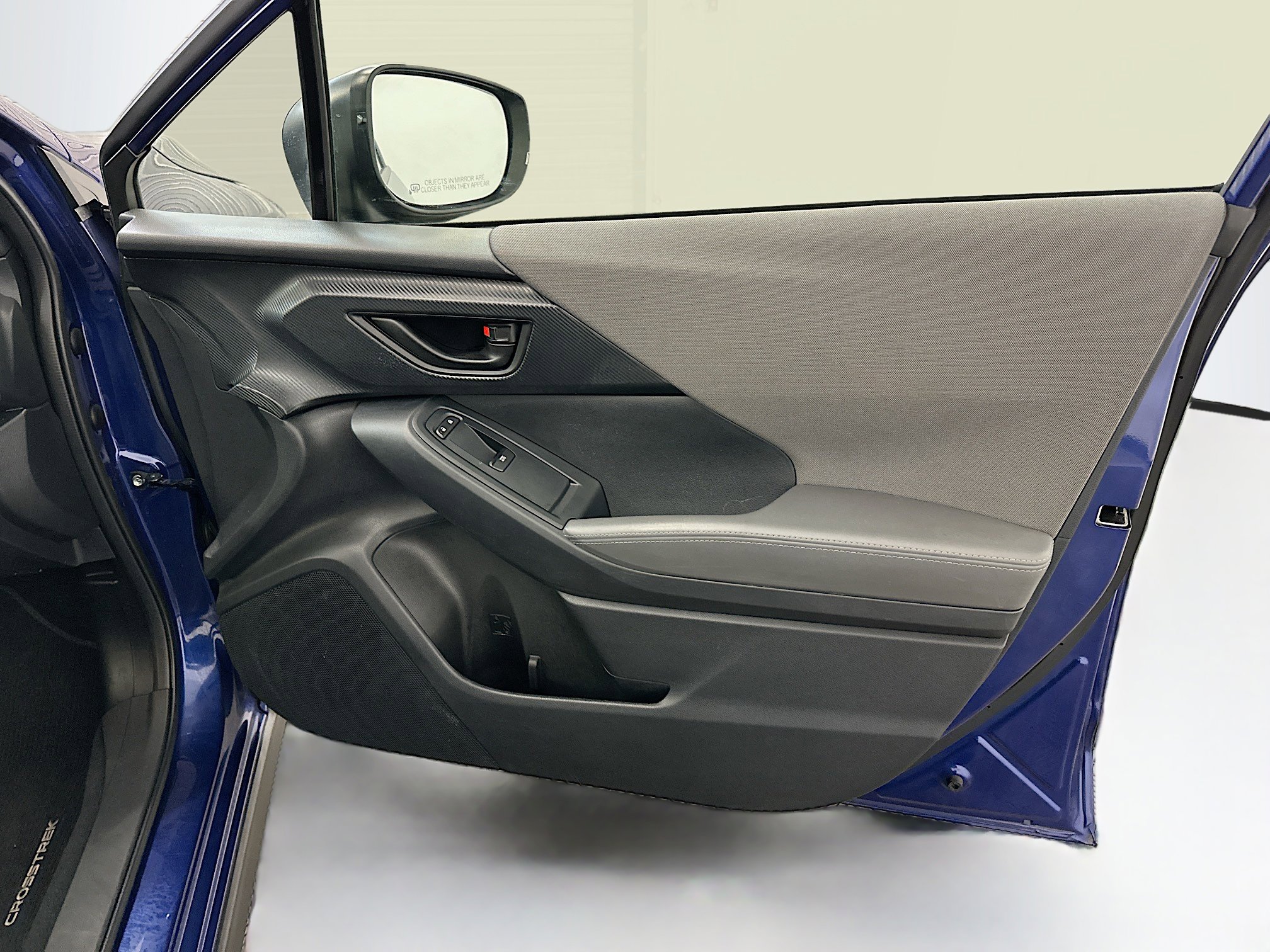 Used 2025 Subaru Crosstrek 2.0i Premium image 33