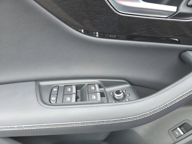 Used 2025 Audi Q7 3.0T Premium Plus w/ Premium Plus Package image 13