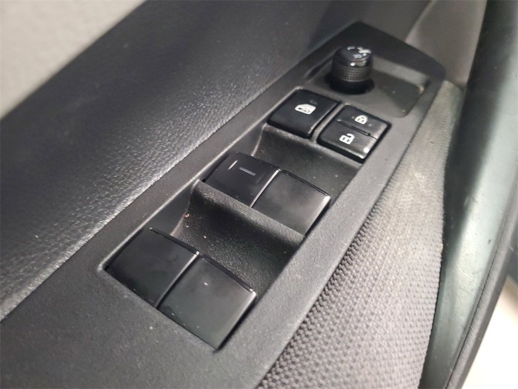 Used 2023 Toyota Corolla LE image 18