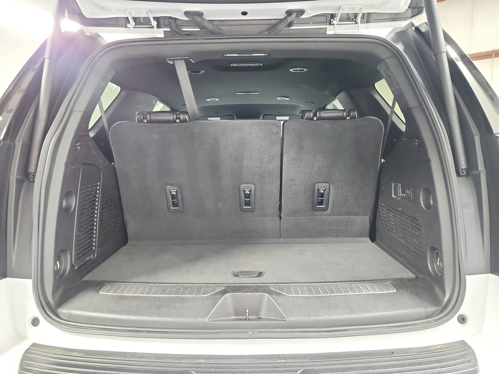 Used 2023 Chevrolet Tahoe Premier RWD image 45