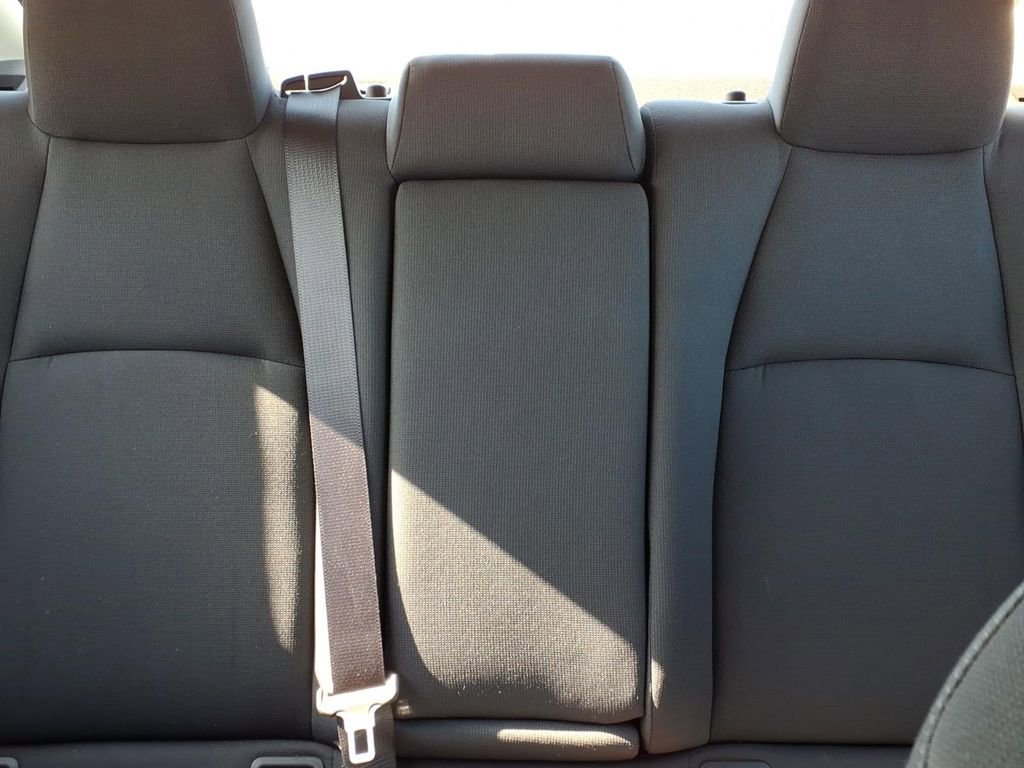 Used 2021 Toyota Corolla LE w/ Carpet Mat Package (TMS) FWD image 15