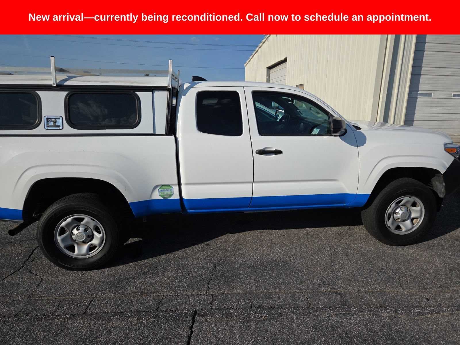 Used 2022 Toyota Tacoma SR RWD image 3