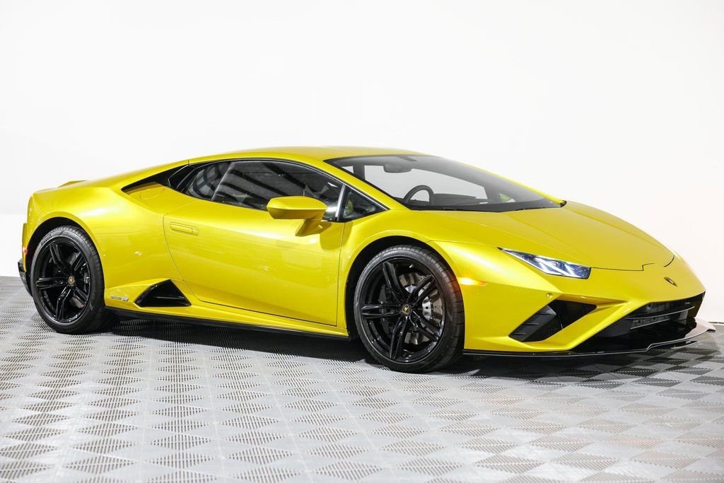 Used 2020 Lamborghini Huracan EVO image 4