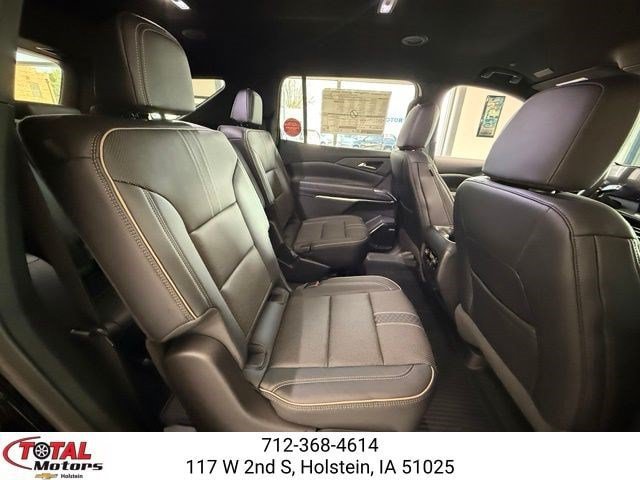 New 2026 Chevrolet Traverse High Country w/ LPO, Floor Liner Package AWD/4WD image 13