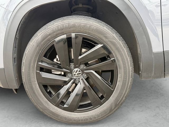 Used 2022 Volkswagen Atlas Cross Sport SE image 23