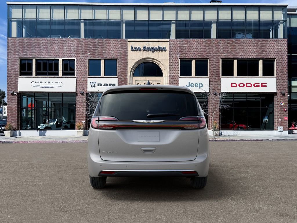New 2026 Chrysler Pacifica Select FWD image 7
