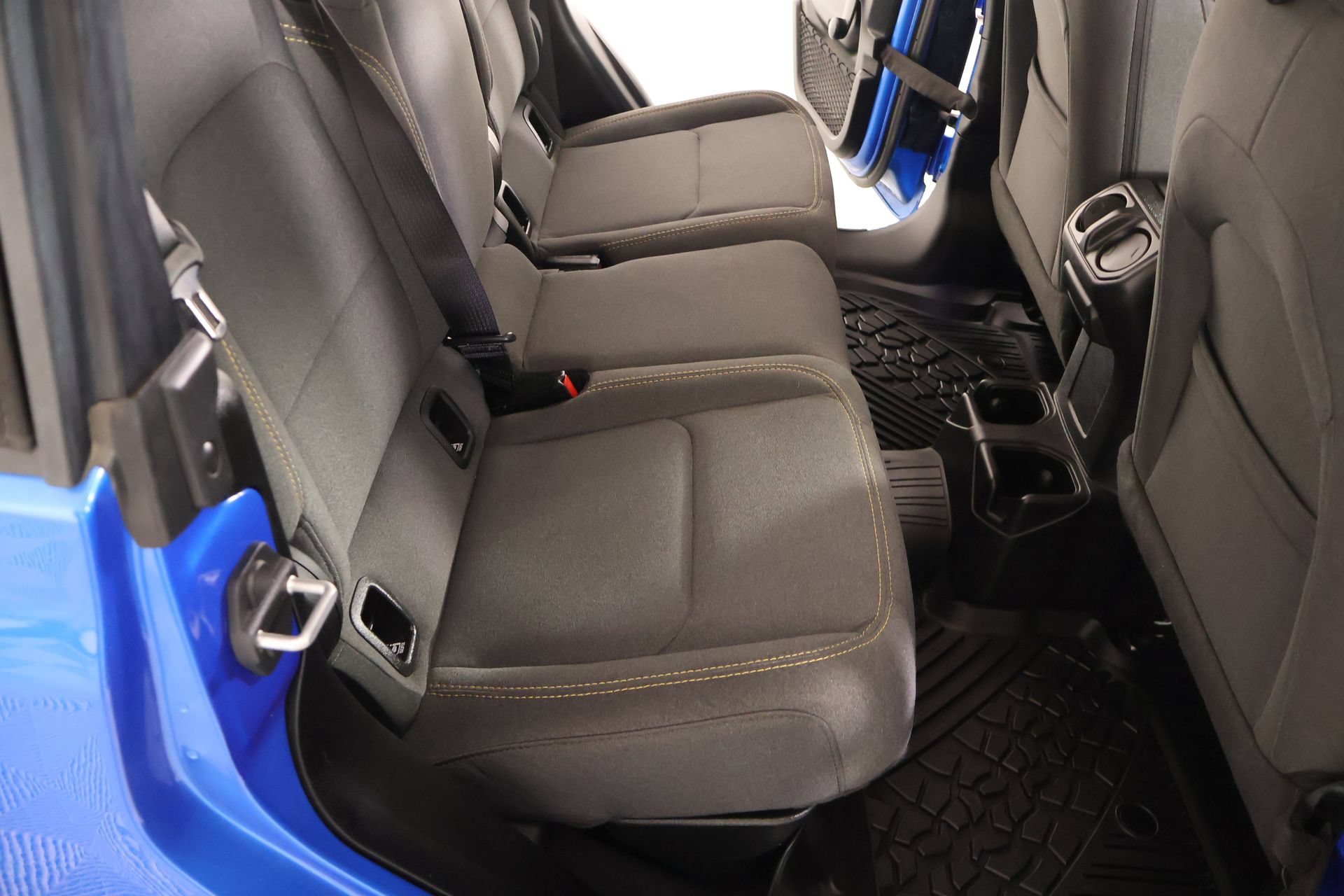 Used 2024 Jeep Gladiator Sport AWD/4WD image 13