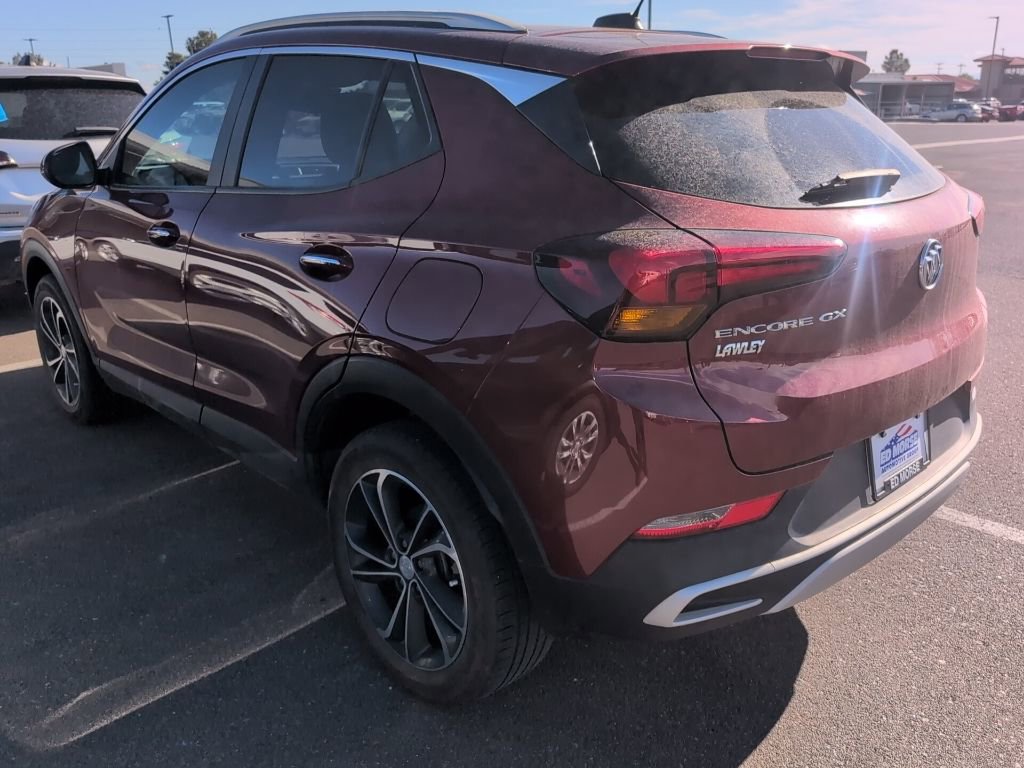 Used 2022 Buick Encore GX Select image 2